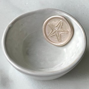Starfish Wax Seal / Adhesive Wax Seals / Animal Wax Seal / Wedding Invitation / Peel and Stick / Nautical / Ocean /Beach Wedding / Coastal