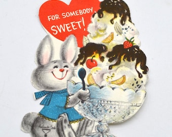 Tarjeta de San Valentín vintage - Conejito con helado gigante - Usada por Ambassador For Somebody Sweet