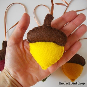 Felt acorns Autumn acorn decor Felt fall ornaments Thanksgiving decor Halloween decor image 3