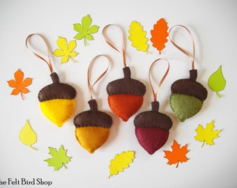 Felt acorns - Autumn acorn decor - Felt fall ornaments - Thanksgiving decor - Halloween decor