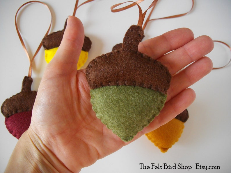 Felt acorns Autumn acorn decor Felt fall ornaments Thanksgiving decor Halloween decor image 4