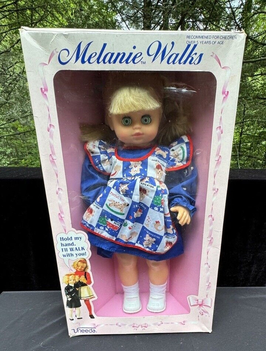 Melanie Walks by Uneeda Vintage 18” Walker 1994 Walking Doll Blue