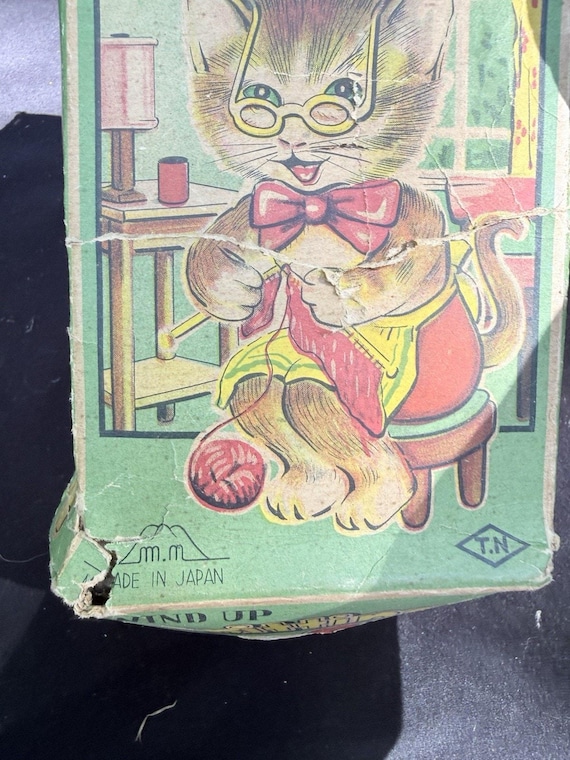 Vintage Mechanical Tin Wind up Knitting Cat Nomura Toys Japan Work