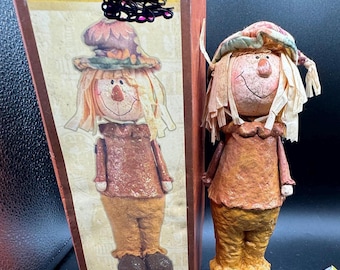 Vintage Cracker Barrel Bountiful Harvest Thanksgiving Paper Mache Scarecrow Bobble Head 10” In Original Box