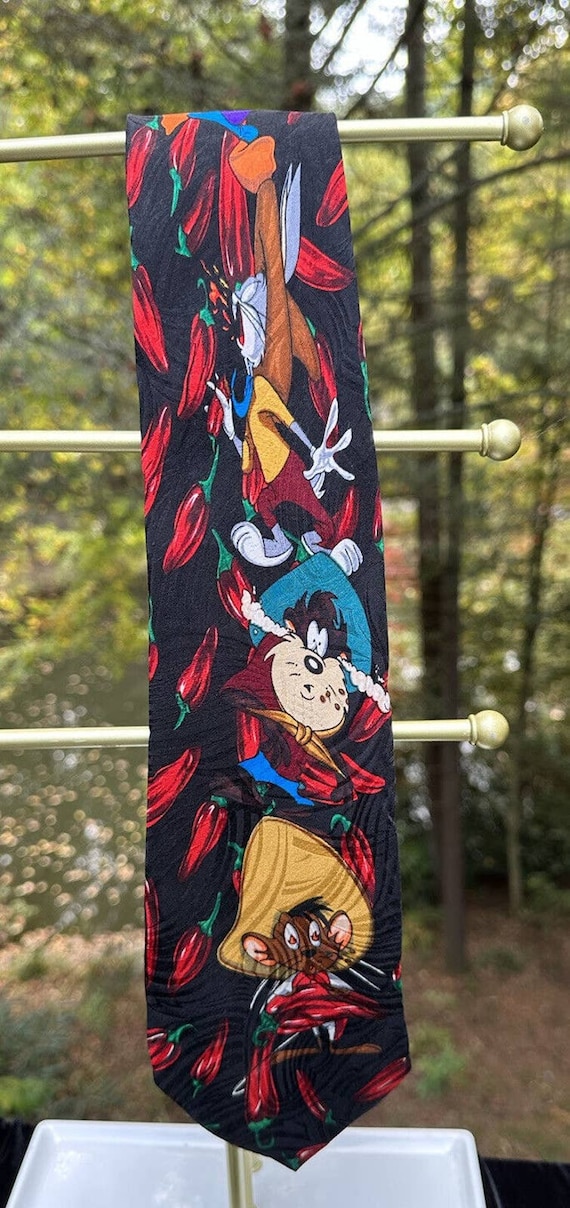 Looney Tunes WB Chilli Peppers 1993 Necktie Bugs E