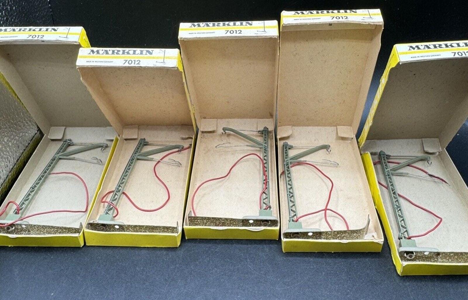 Buy 5 Marklin 7012 Catenary Signal Feeder Mast Mint in Box! Online  display picture 1