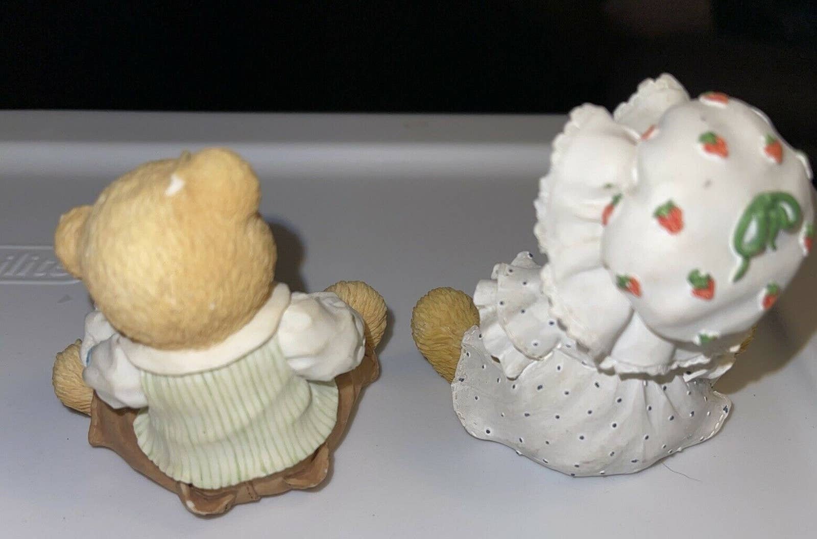 Enesco Cherished Teddies フィギュア 2 体とクリスマス プレートの 