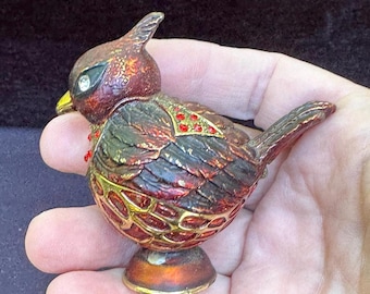 Beautiful Jeweled Mini Enamel CARDINAL Bird Magnetic Hinged Trinket Box