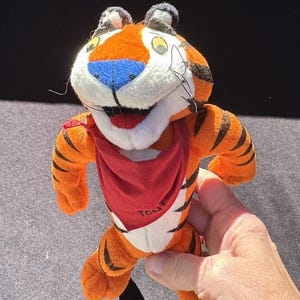 Vintage 1991 1993 Kelloggs Tony Tiger Frosted Flakes Plush Stuffed Animal 10”