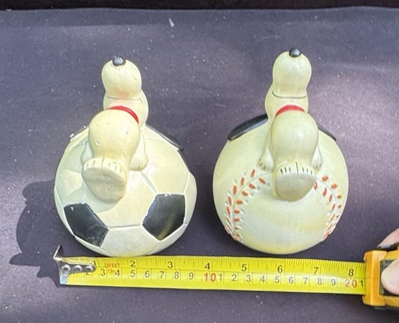1960年代のヴィンテージ スヌーピー サッカー＆野球ボール 貯金箱