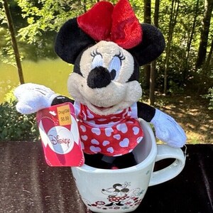 Disney Minnie Mouse Love Hearts Ceramic Coffee Mug & Plush Doll New! -C9 image 10