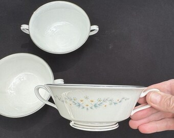 3 Noeuds pour soupe à la crème Holyoke Bone China par Oxford Div of Lenox marguerites blanches