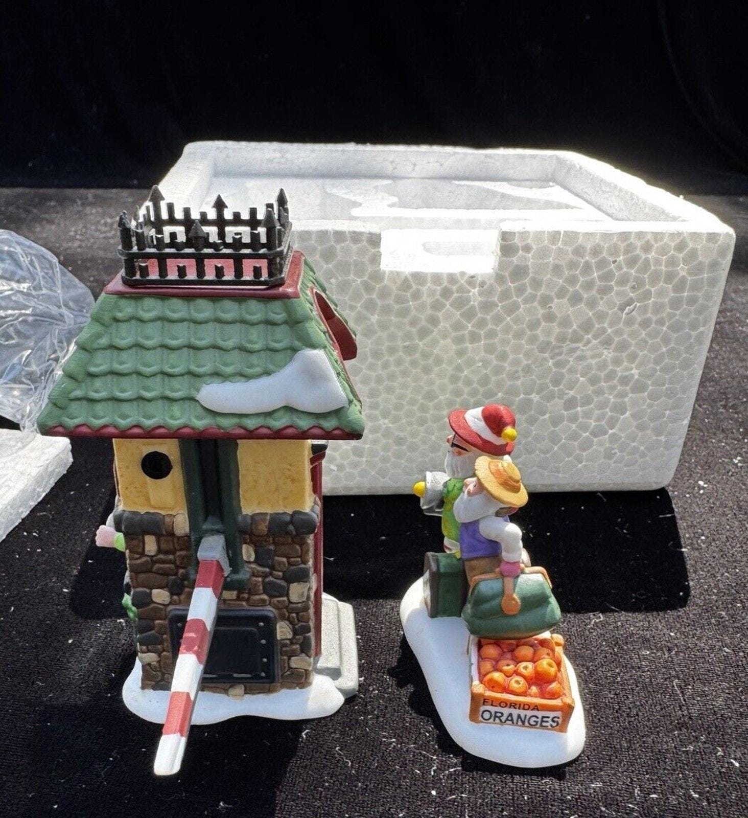 Department 56 North Pole Village End Of The Line 2 個セット 箱入り 