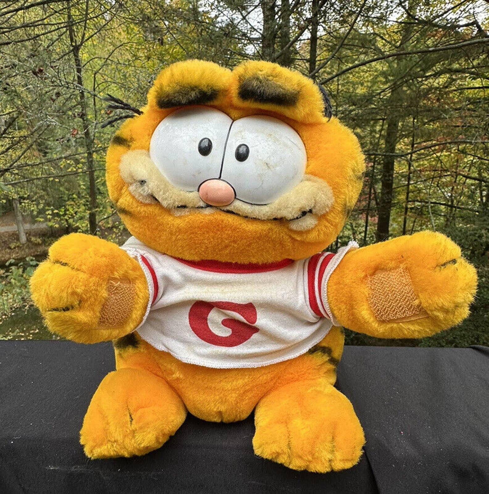 Vintage GARFIELD Football 9" Plush Football is my LIFE Shirt Orange Cat 1981