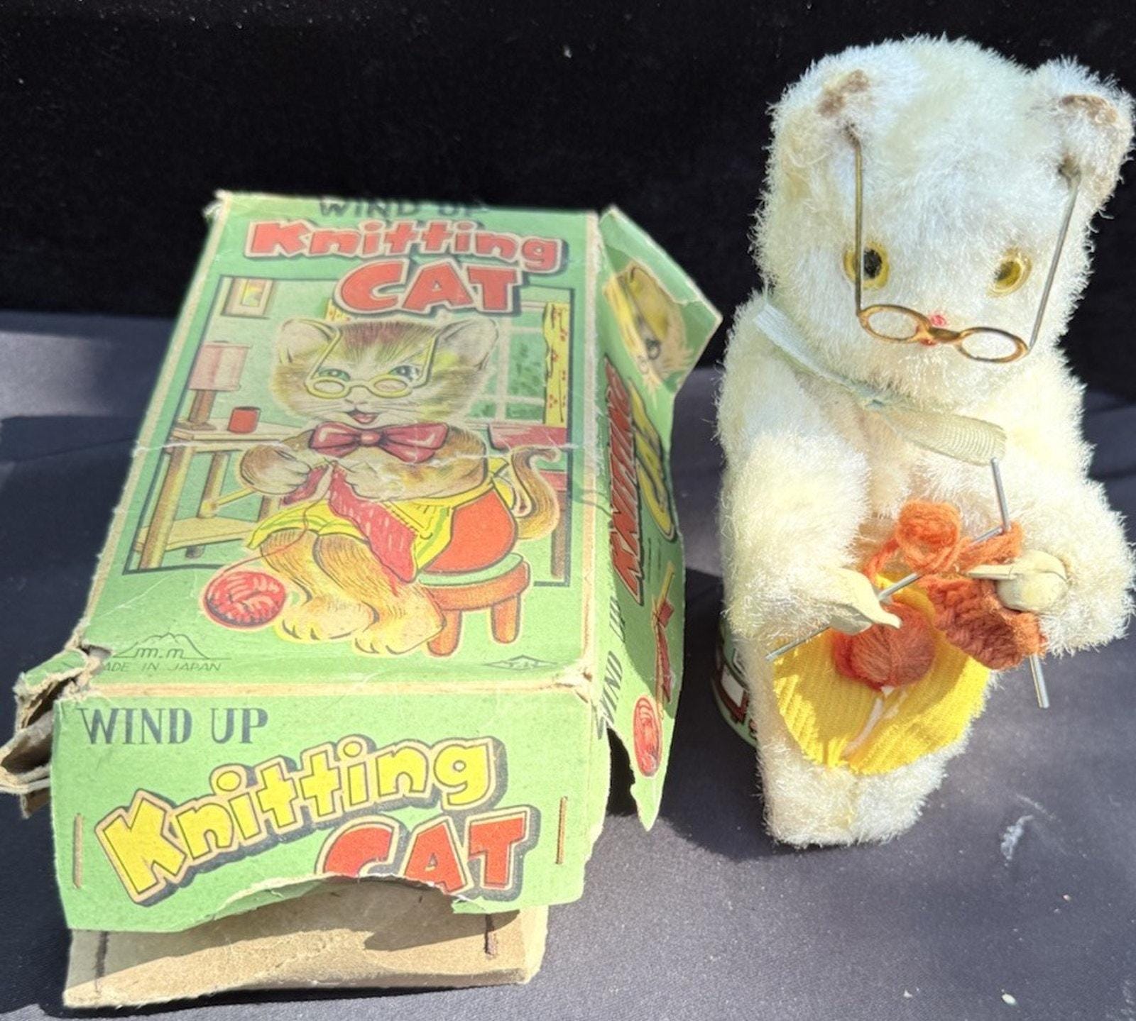 Vintage Mechanical Tin Wind up Knitting Cat Nomura Toys Japan Work