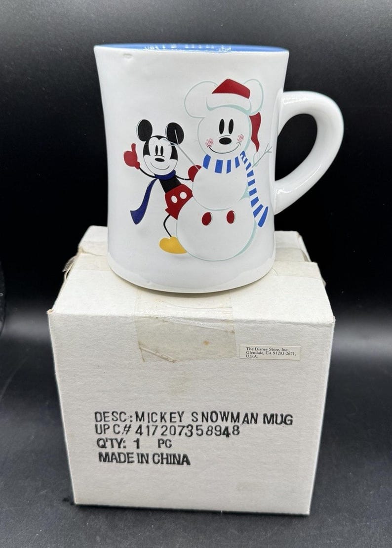 New 1990’s Disney Store Mickey Mouse Snowman Snowflakes Coffee 12 oz Cup Mug NIB image 1