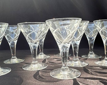 9 Stunning Crystal Stemware Etched Swirled Cordial Glasses 3 1/2” Unmarked