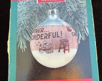 Hallmark Keepsake 1991 Glass Ornament Collectors Betsey Clark Home For.. -QQ