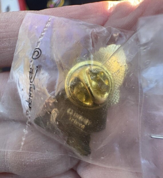 New 1990’s Disney Beauty and the Beast Pin Cogswo… - image 3