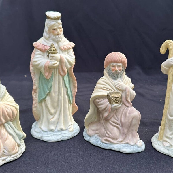 4 Ceramic Nativity Figurines Made Taiwan Partial Set For Replacement Pieces S57