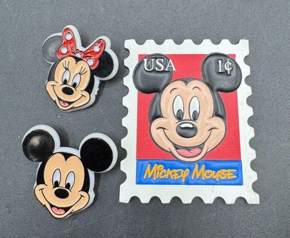 Vintage Small Plastic Minnie and Mickey Mouse Heads Disney Pins & Magnet Stamp