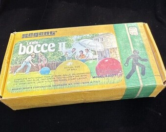 Vintage Regent Bocce Ball set in box lawn bowling 63077 Italy With Rule Book!