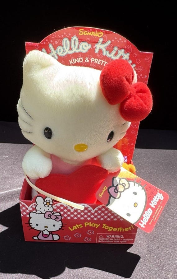 2001 Sanrio Vintage Hello Kitty 7” Cute Standing Plush Doll Toy