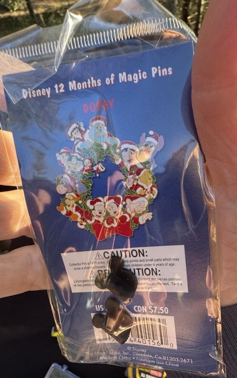 Disney Pin 16963 tienda Dopey 12 meses de magia corona navideña Blancanieves ¡Nuevo! imagen 4