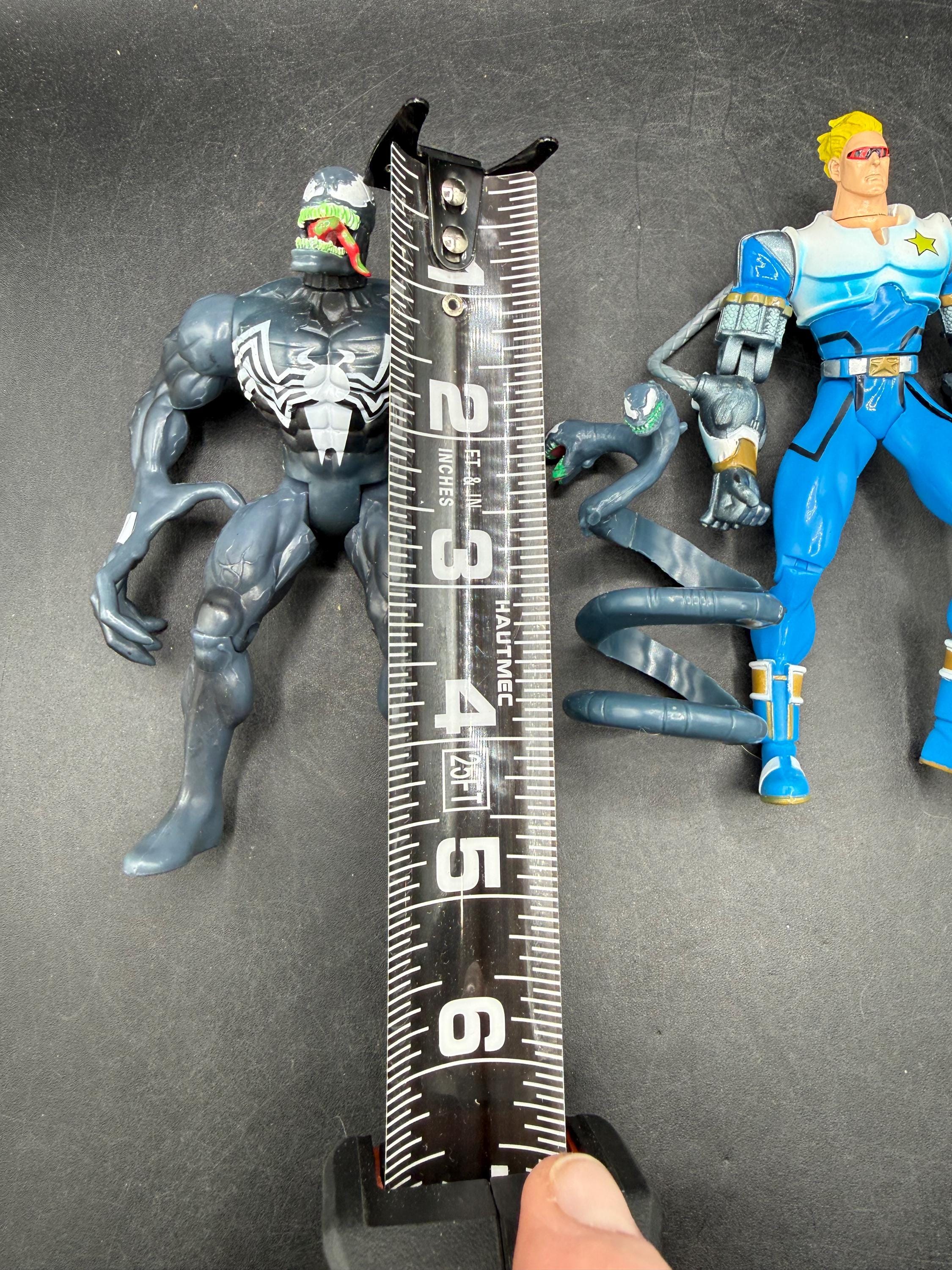 Super Rare Vintage 1999 Marvel Vs Capcom VENOM & CAPTAIN COMMANDO