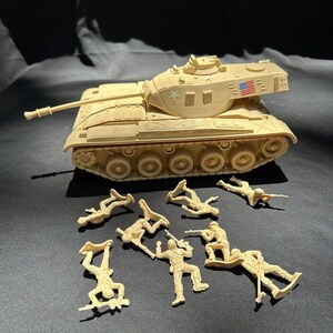 Processed Plastic Co Tan Tank With Plastic Soldiers Tim Mee Tank
