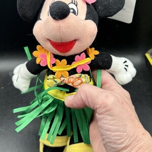 Vtg 1990’s Disney Store Bean Bag Plush - HULA MINNIE Mickey Mouse 9.5” image 6