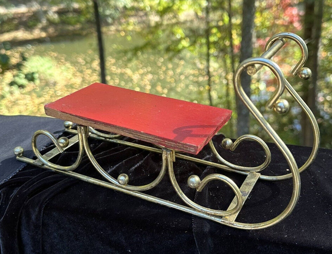 Diy metal runners for christmas sleigh