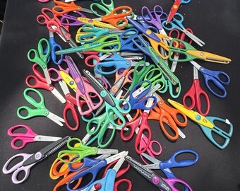 Huge Lot Of Paper Edgers Decorative Edge & Kids Scissors Teacher Classroom