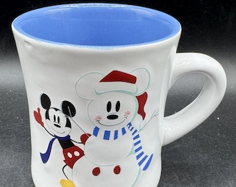 New 1990’s Disney Store Mickey Mouse Snowman Snowflakes Coffee 12 oz Cup Mug NWT