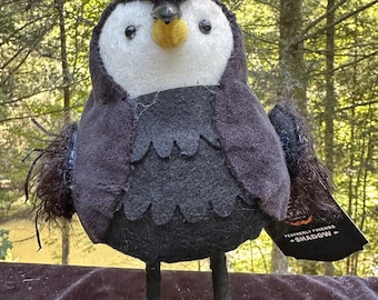 Target Hyde & EEK Featherly Friends Shadow Scarecrow Bird New!