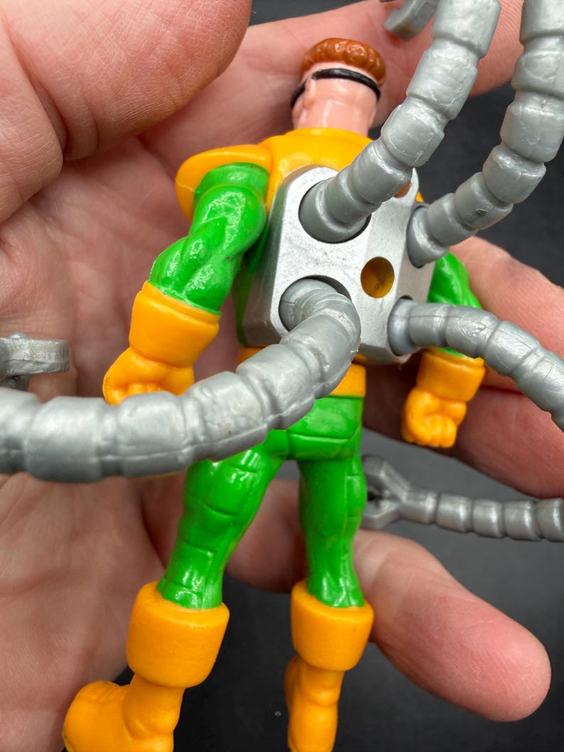 Figura de acción de Marvel Doctor Dr. Octopus Spider-Man de 4 pulgadas Doc Oc 1995 Vintage imagen 6