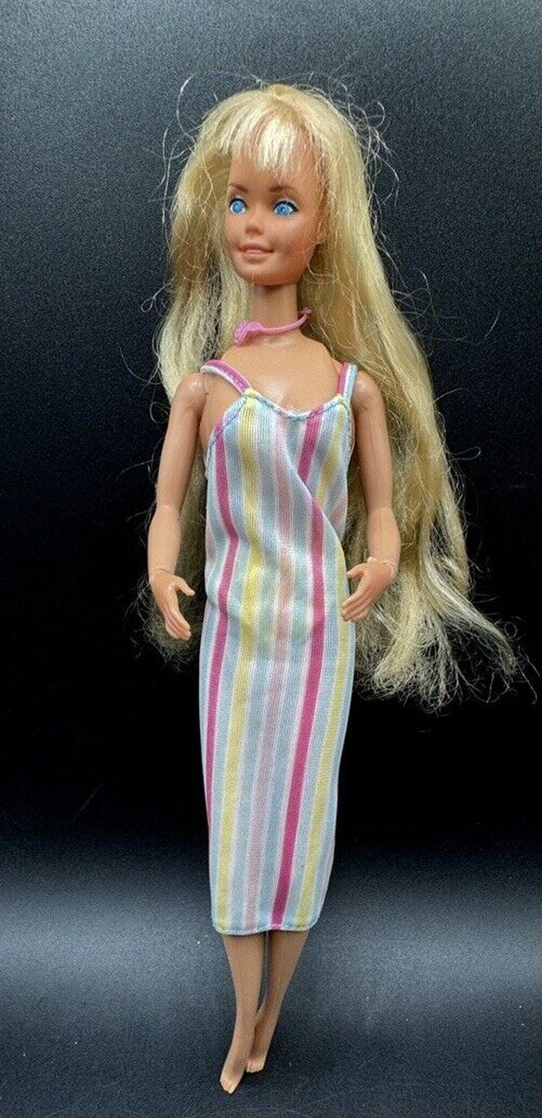 Vtg 1979 Barbie With Push Button Back Bendable Hands Blonde Hair