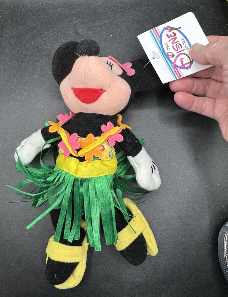 Vtg 1990’s Disney Store Bean Bag Plush - HULA MINNIE Mickey Mouse 9.5” image 2