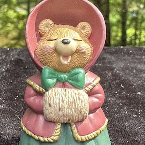 Vintage Hallmark Merry Miniature Caroling Bear Christmas 1995 Brown Figure New