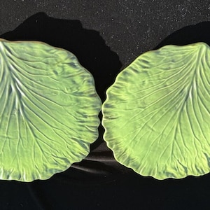 2 Bordallo Pinheiro Portugal Green Cabbage Leaf Cork Back Serving Hot Plates -S1