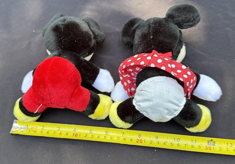 Vintage 1980-tals Musse Pigg och Mimmi Pigg plysch från Walt Disney Co. Fin! bild 5