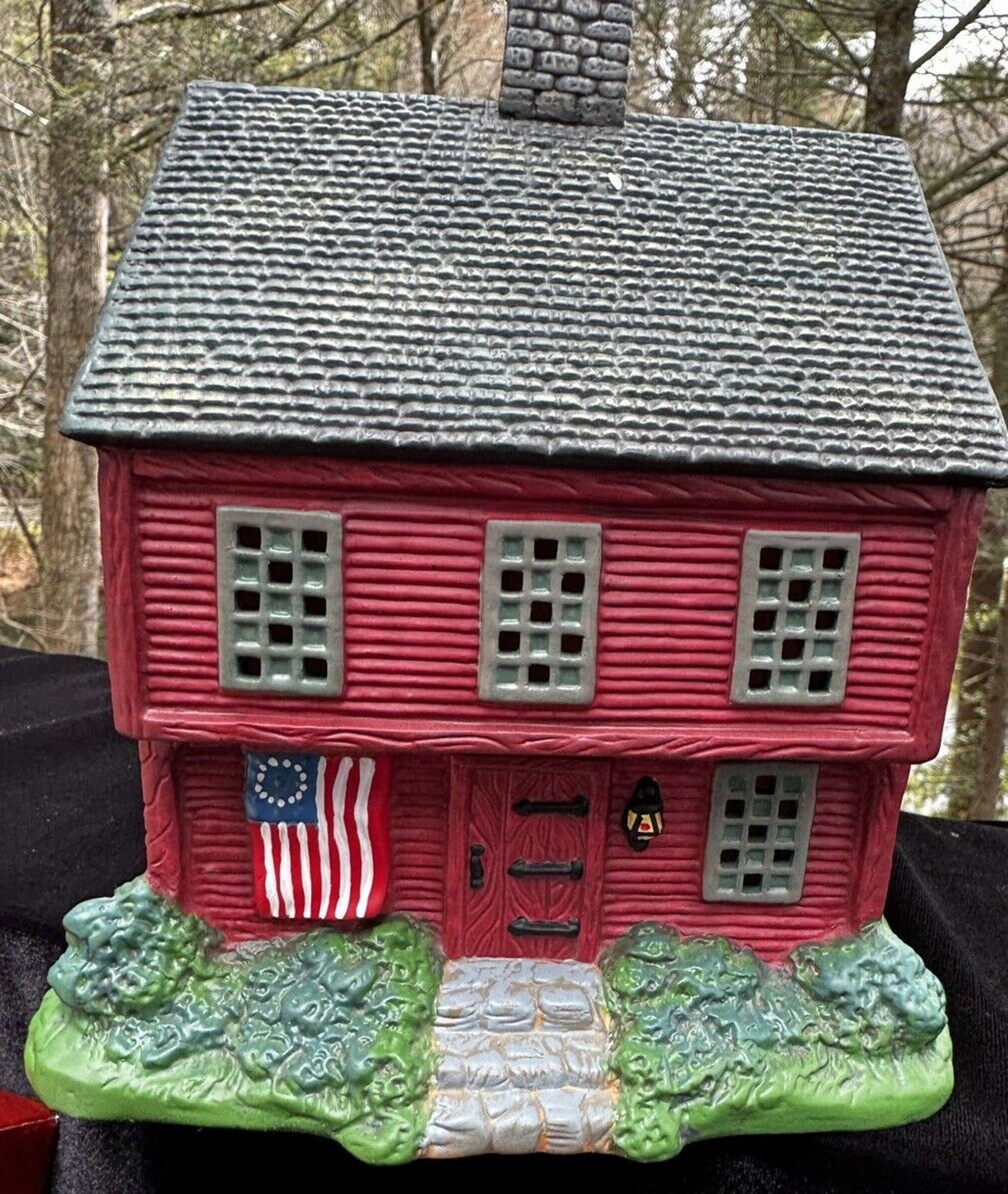 Vintage Old Stonigan 20010203 Lang & Wise Red Saltbox Porcelain House and Mailbox