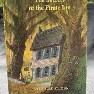 Rare The Secrets of the Pirate Inn by Wylly Folk St. John - Hardcover 1968