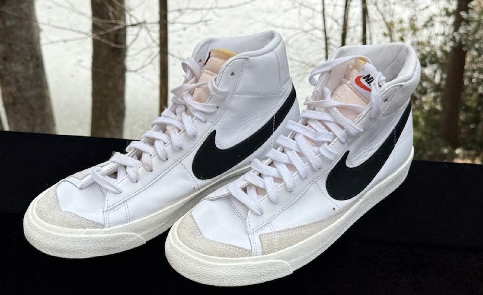 women's throwback nike shoes