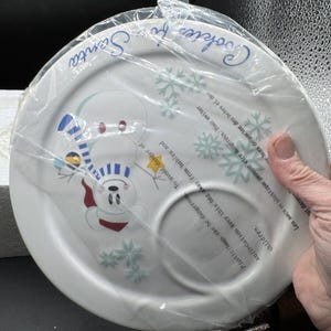 Brand New 1990’s Disney Store Cookies & Milk for Santa Mickey Mouse Plate Mug image 4
