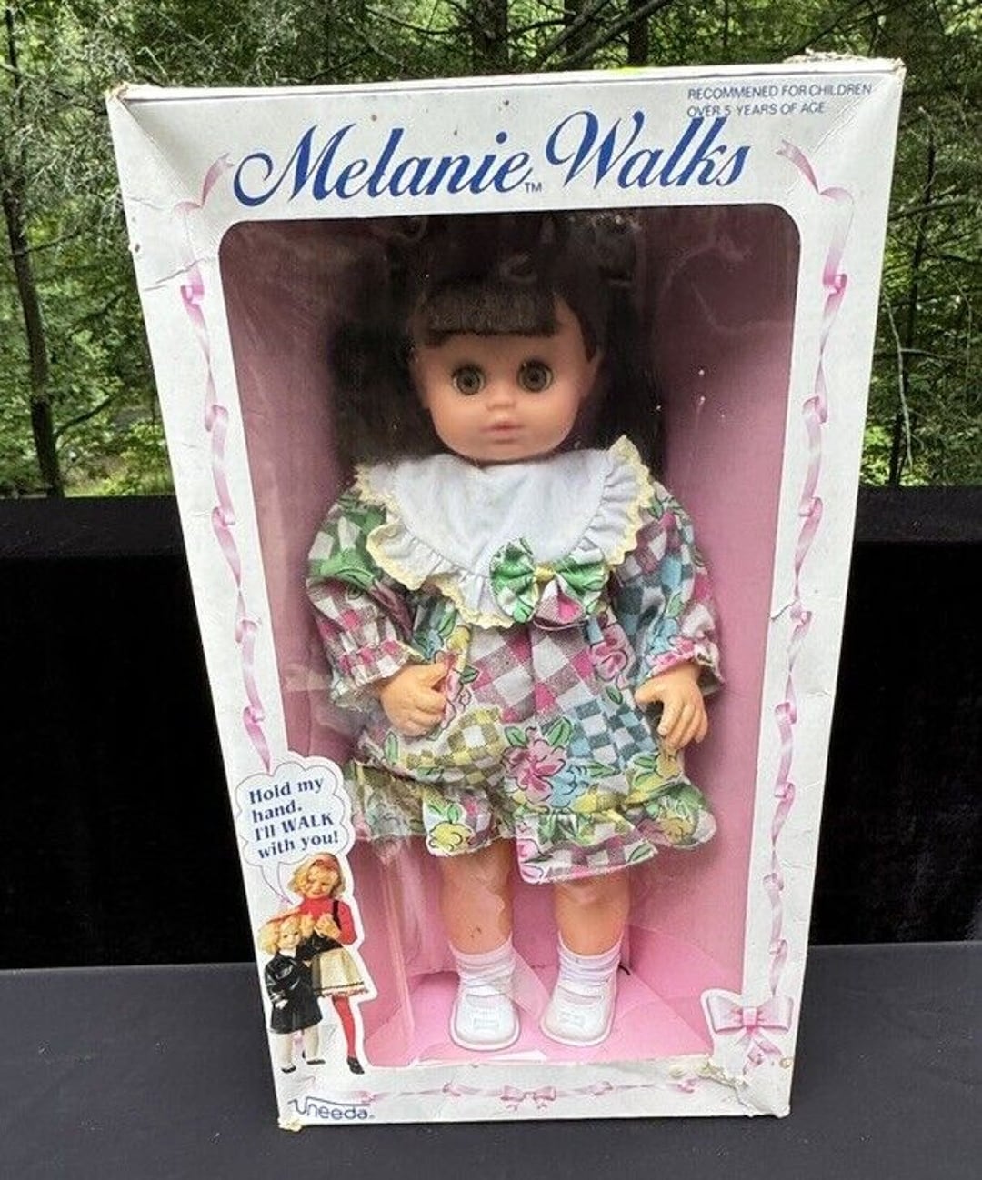 Melanie Walks by Uneeda Vintage 18” Walker 1994 Walking Doll Brown