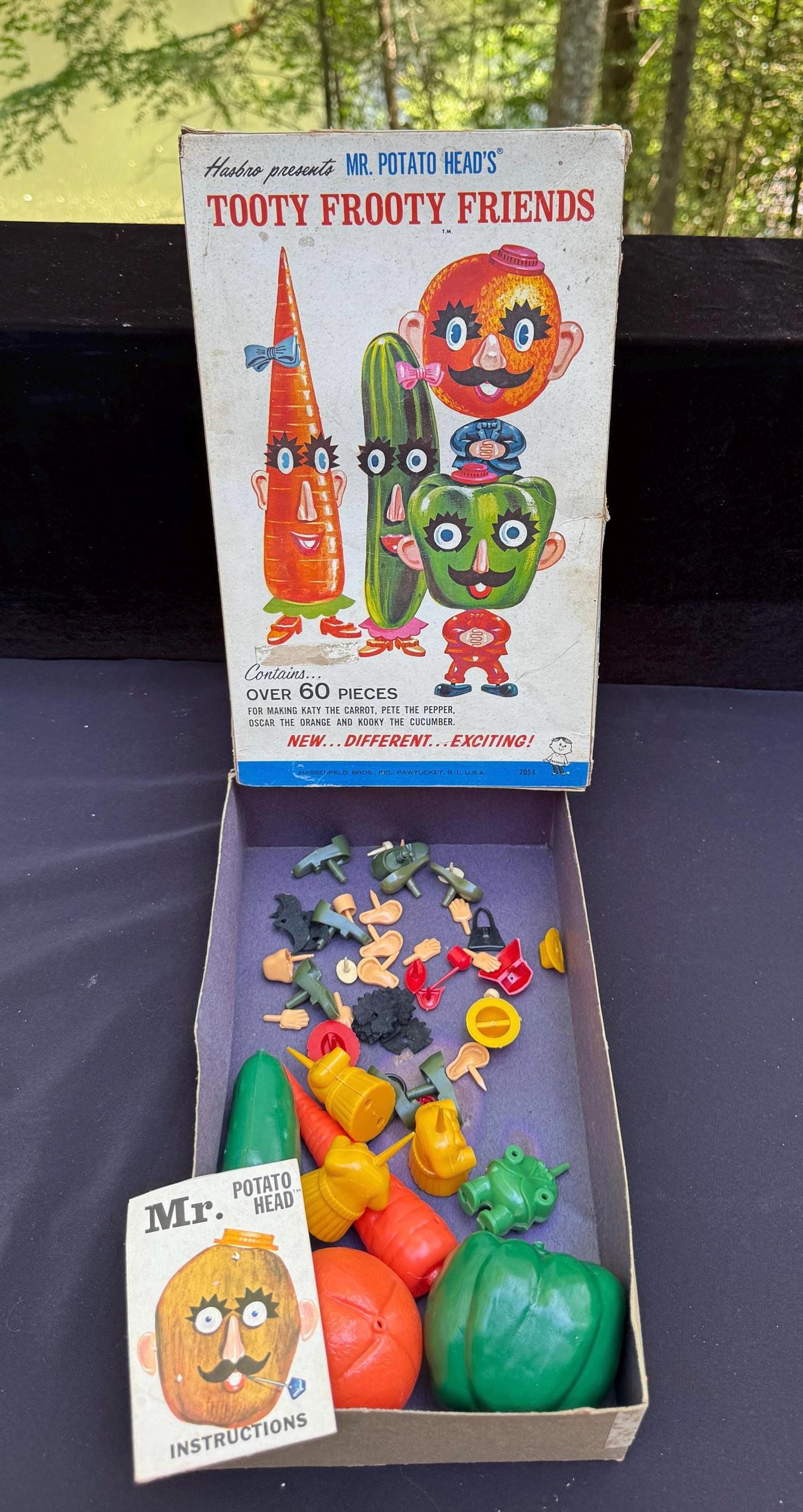 MR POTATO HEADS Tooty Frooty Friends Game Parts #2054 Nice! Not