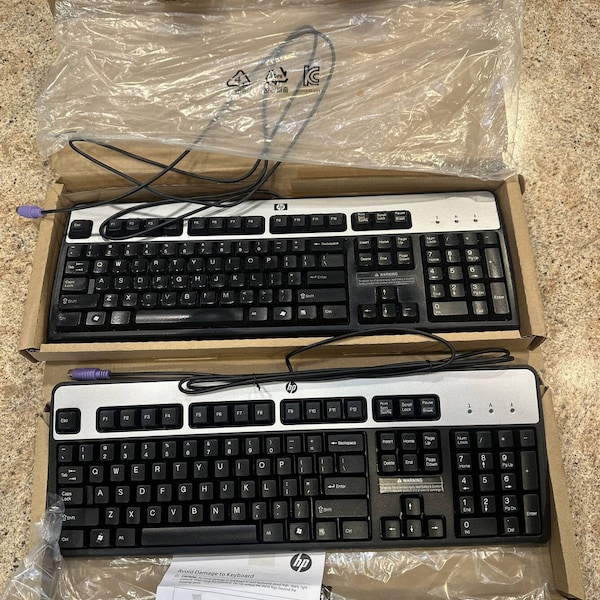 HP PS/2 Wired Black/Silver Keyboard KB-0316 434820-001 New In Box !Charity!