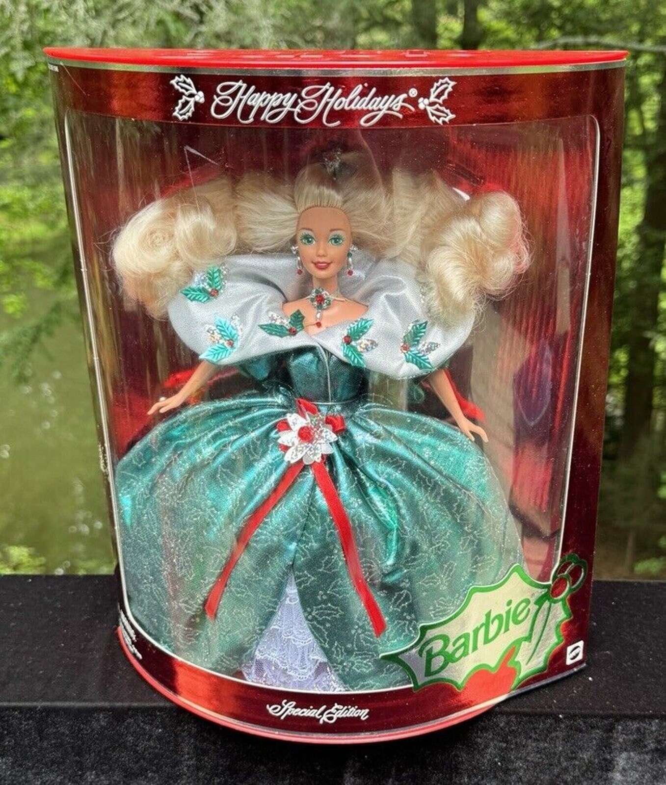 Barbie Noire Poupée Barbie Édition Spéciale Happy Holidays 1995 – Afro-américaine – Boîte Collector Mattel 14124 – Neuf Barbie 1995 édition Spéciale