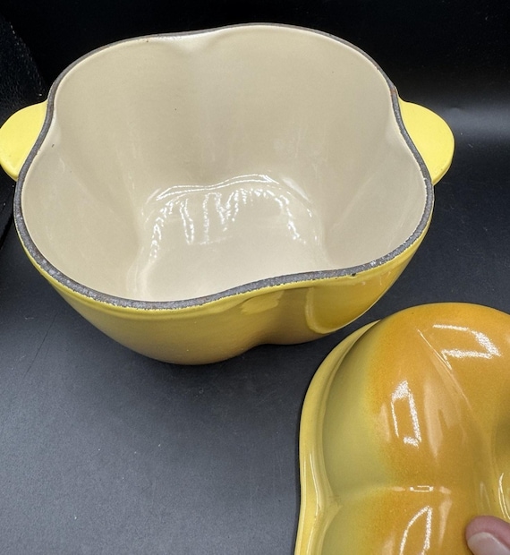 希少なルクルーゼ グリーンイエローパプリカ ココット ダッチオーブン